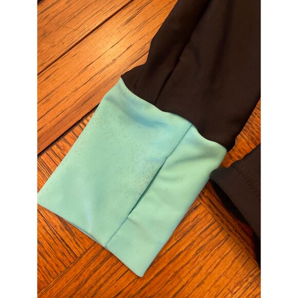 Long sleeve Aztec print rash guard size small - Picture 3 of 5